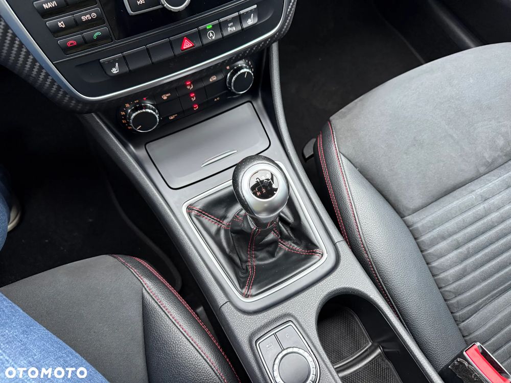Mercedes-Benz Klasa A 180 (BlueEFFICIENCY) AMG Sport - 18