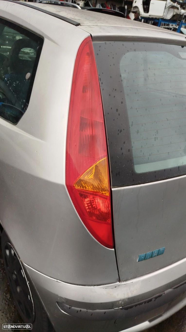 Farolim esquerdo FIAT Punto (188_) - 1