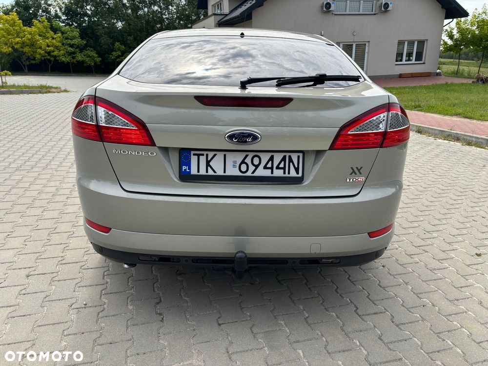 Ford Mondeo 2.0 TDCi Titanium - 12