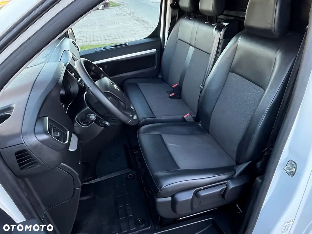 Opel Vivaro - 22