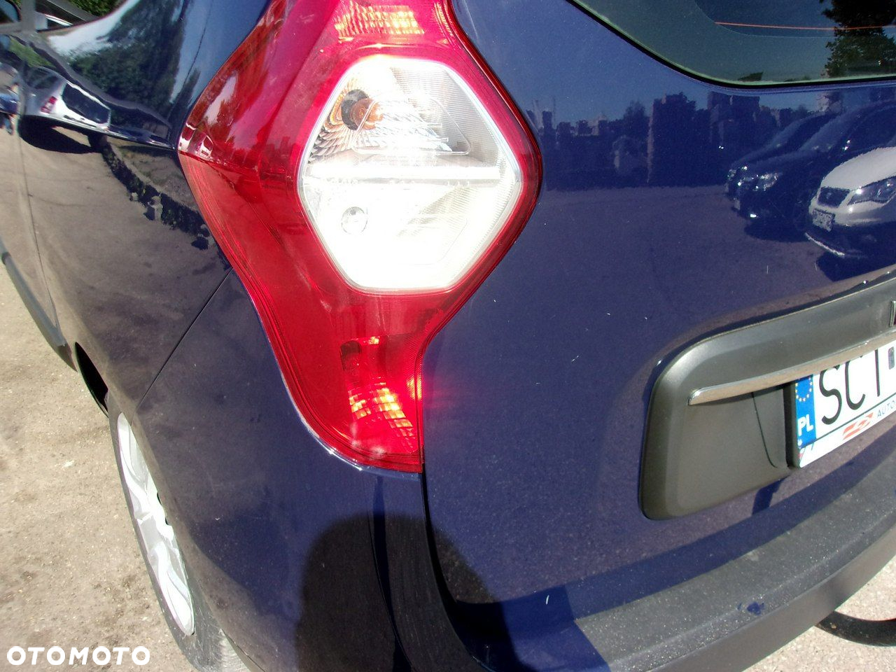 Dacia Lodgy 1.6 SCe Laureate S&S - 12