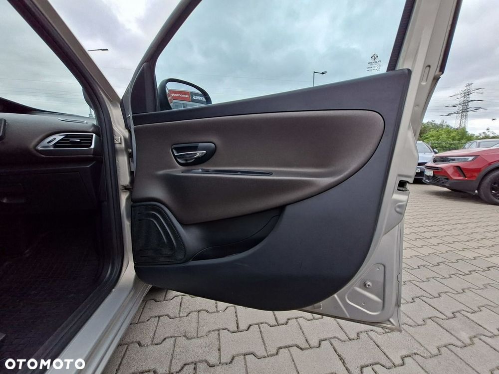 Lancia Ypsilon - 31