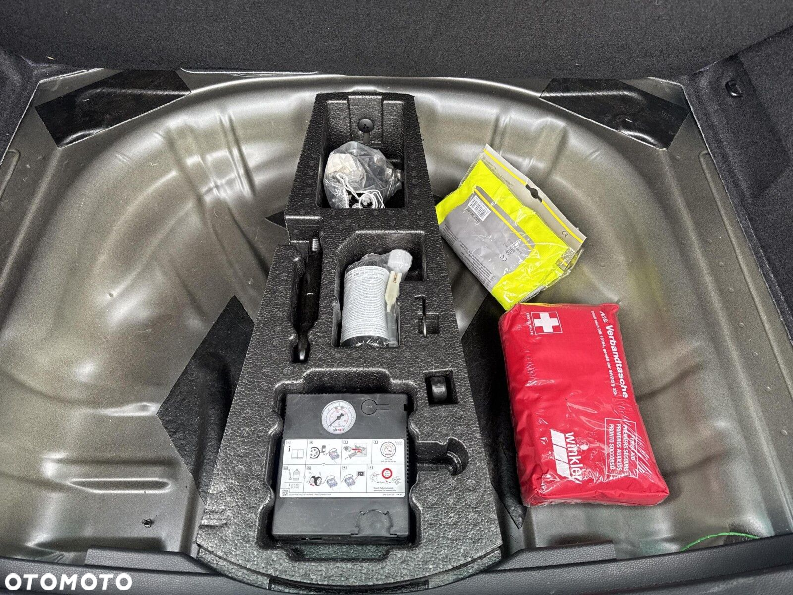 Skoda Karoq 1.5 TSI ACT 4x2 Sportline DSG - 34