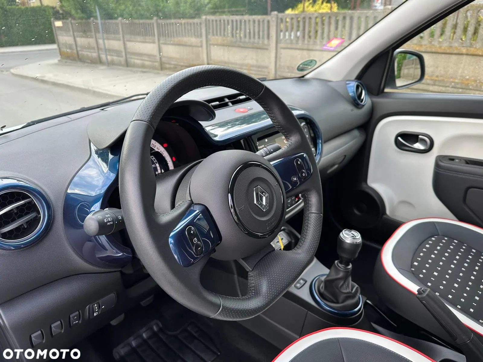 Renault Twingo SCe 75 Signature - 18