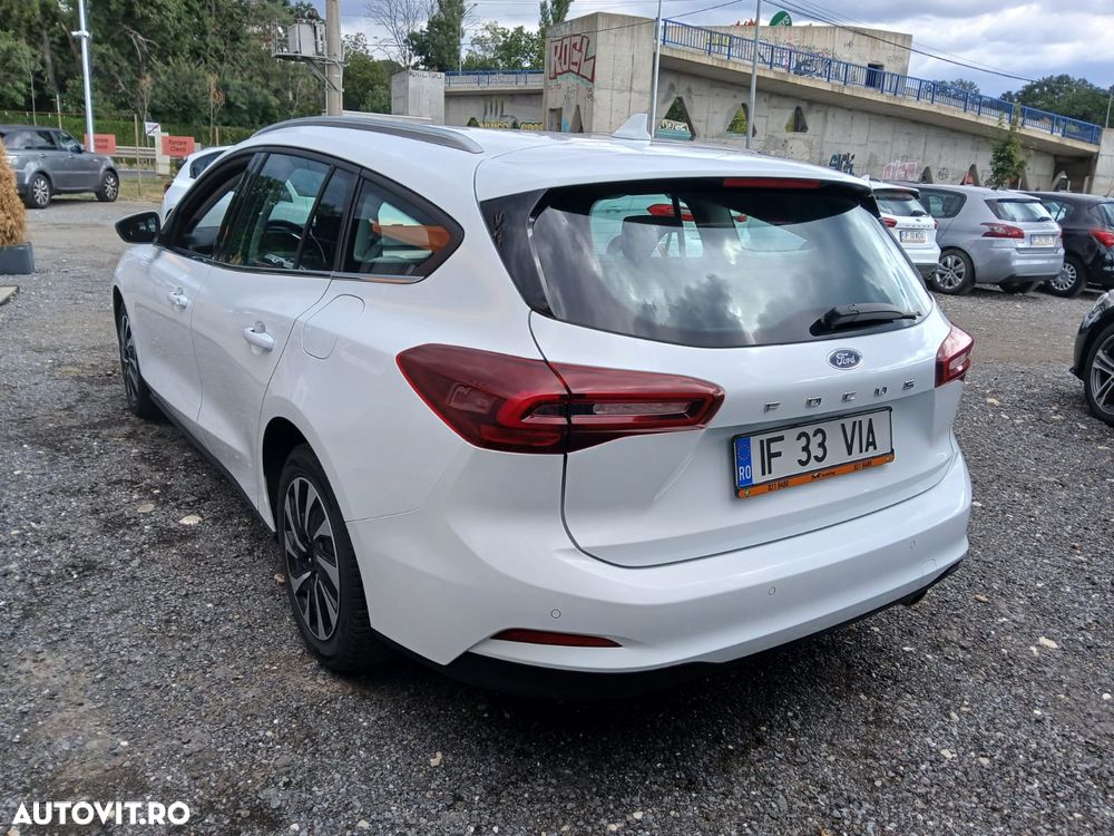 Ford Focus 1.0 EcoBoost MHEV Titanium - 5