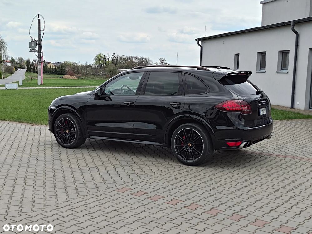 Porsche Cayenne Turbo Tiptronic S - 15