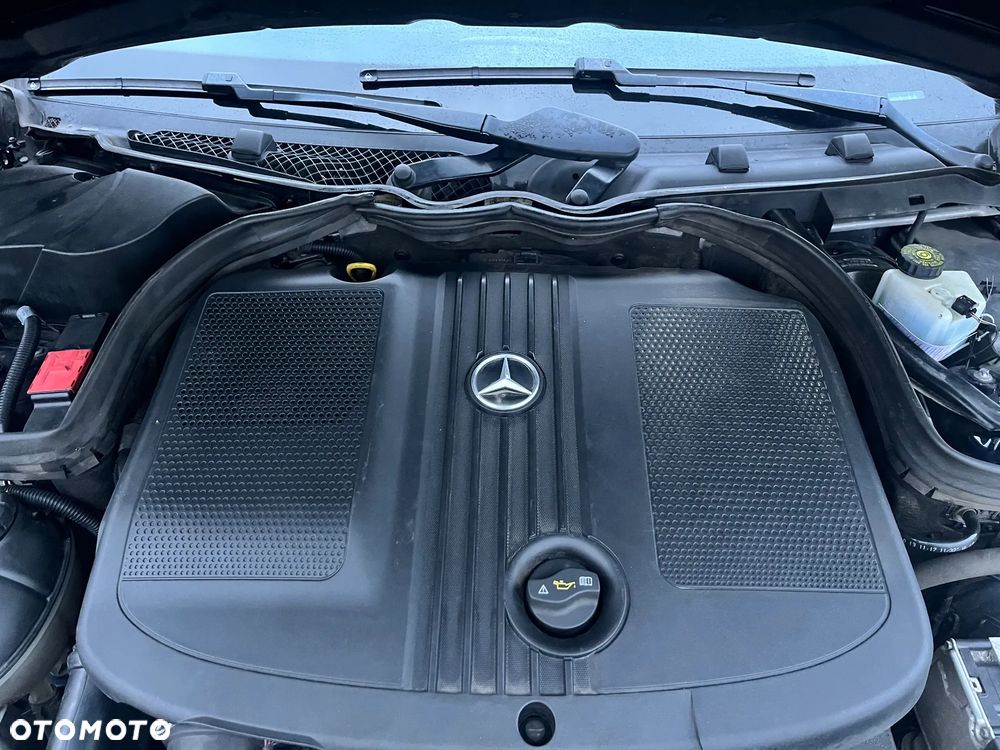 Mercedes-Benz Klasa C 220 CDI 7G-TRONIC Avantgarde Edition - 9