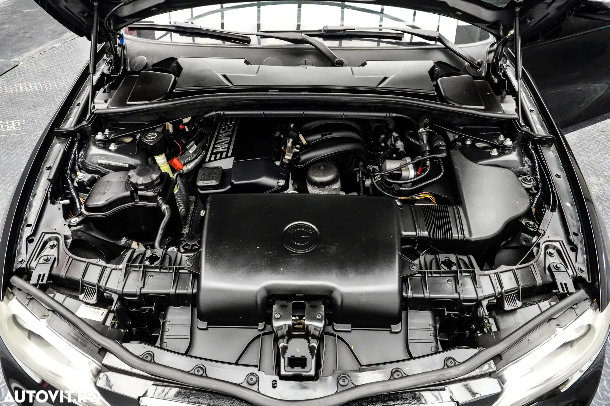 BMW Seria 1 116i - 17