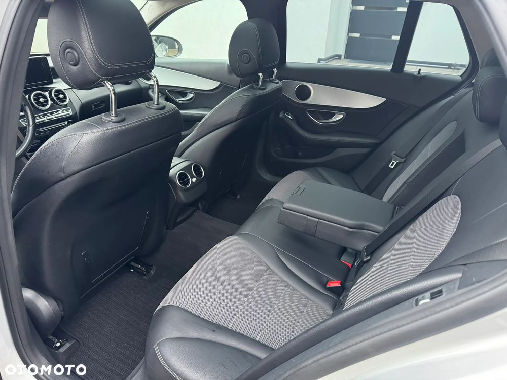 Mercedes-Benz Klasa C 180 (BlueTEC) d Avantgarde - 18