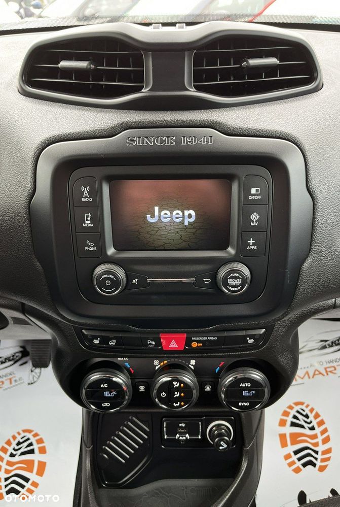 Jeep Renegade 1.6 MultiJet Night Eagle - 24