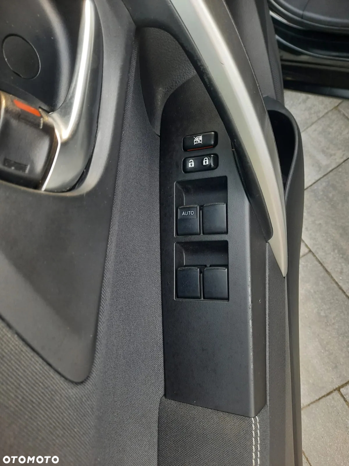 Toyota Auris 1.8 VVT-i Hybrid Automatik Edition - 22