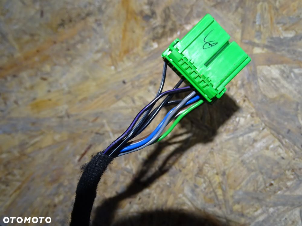 LUSTERKO PRAWE V40 EUROPA 2012-16 8-KABLI - 6