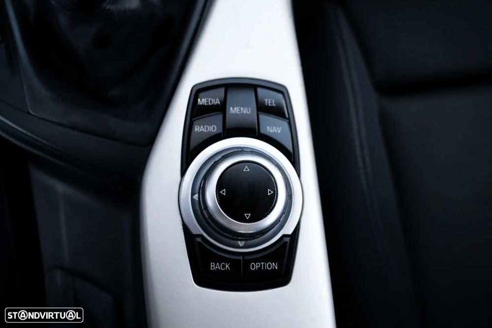 BMW 116 d Sport Line - 23