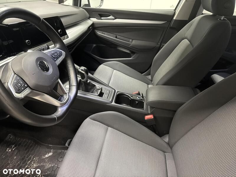 Volkswagen Golf - 11