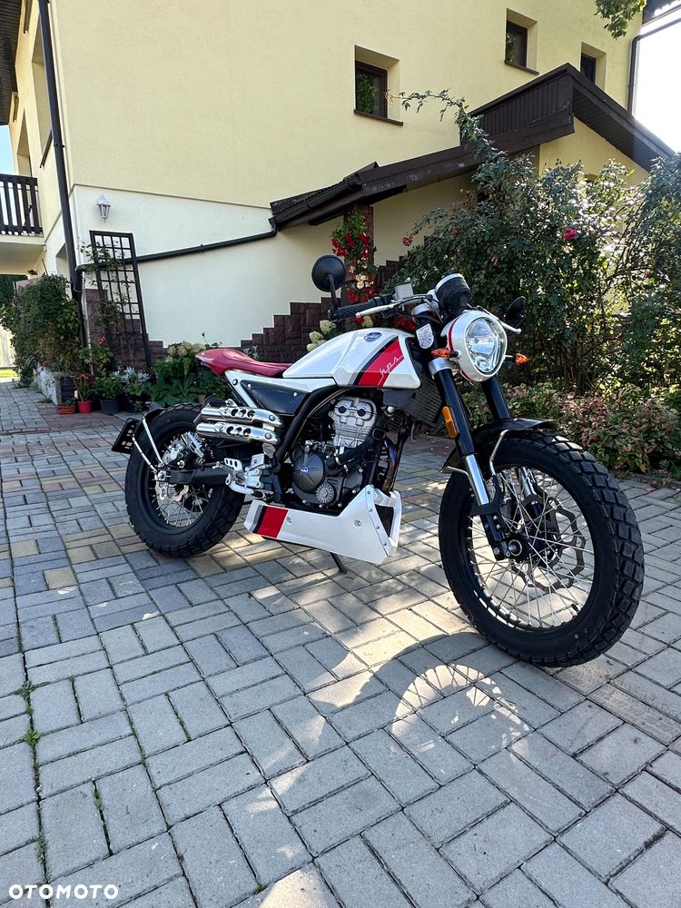 Mondial HPS 125 - 1