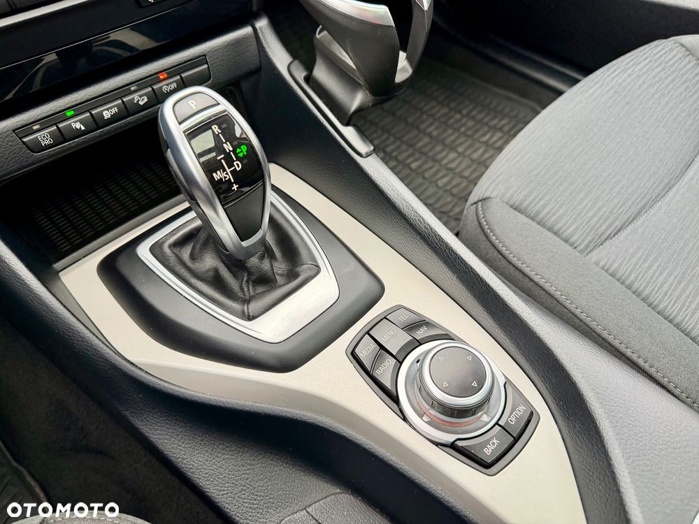 BMW X1 xDrive18d Sport Line - 26