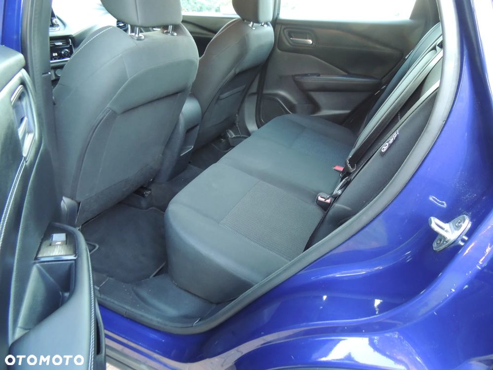 Nissan Qashqai 1.3 DIG-T mHEV Acenta Xtronic - 16