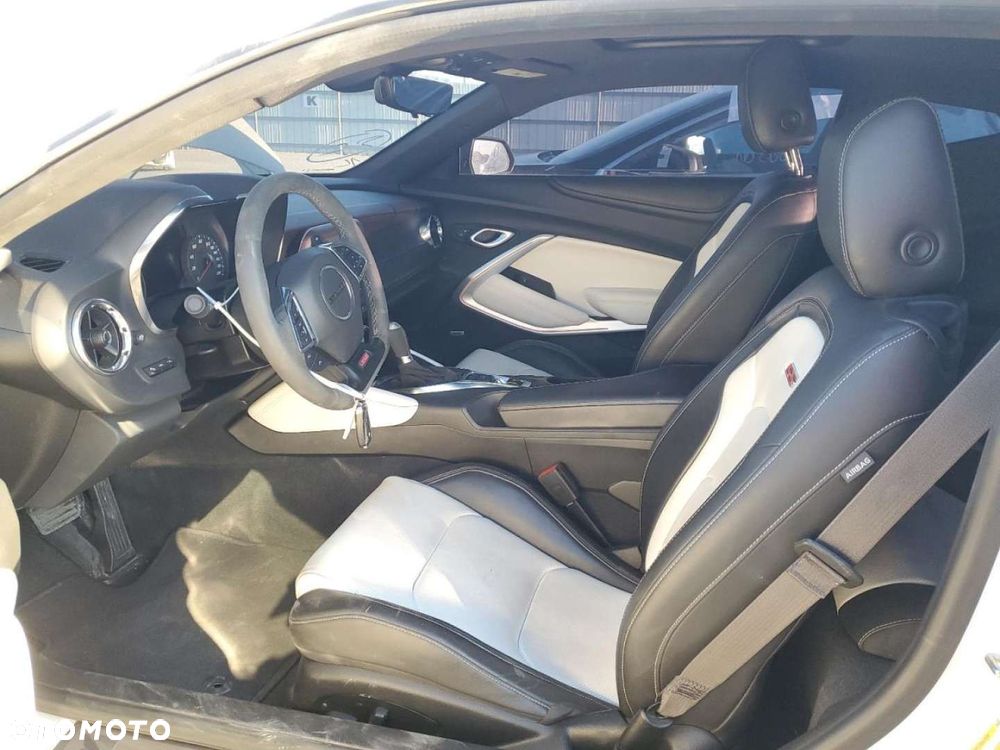 Chevrolet Camaro - 3