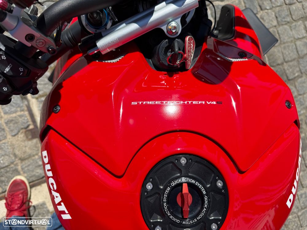 Ducati Streetfighter V4S - 35