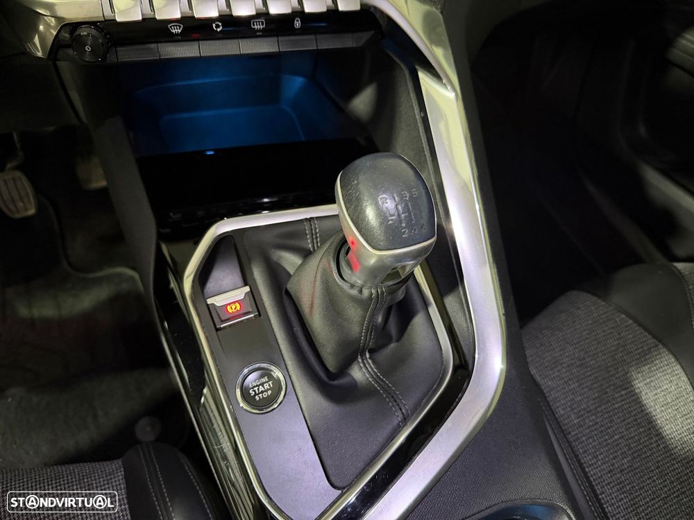 Peugeot 5008 1.2 PureTech Allure - 22