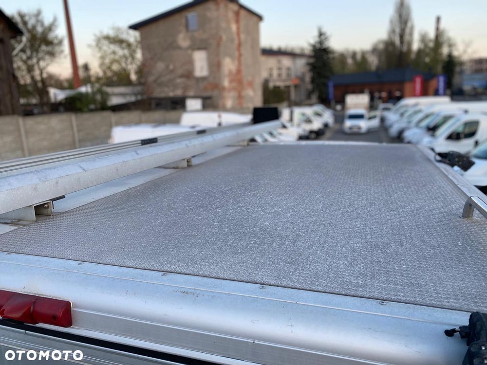 Volkswagen CRAFTER - 30