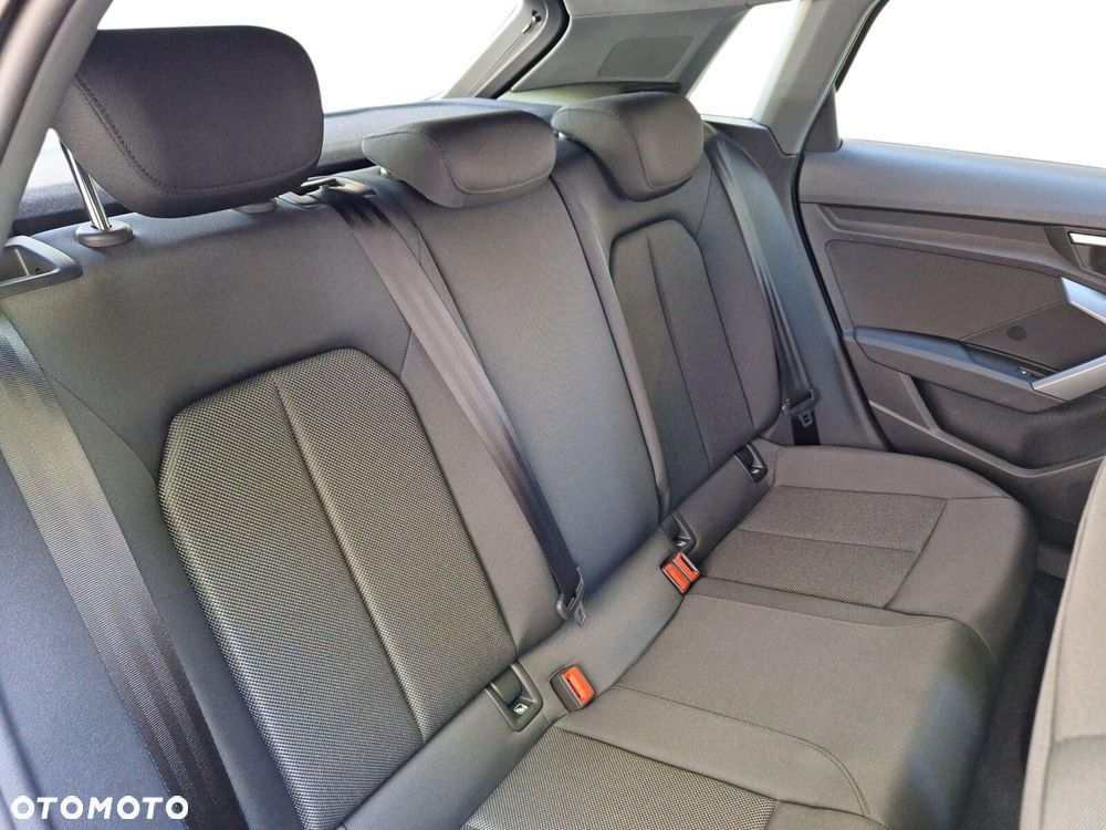 Audi A3 Sportback 35 TFSI mHEV S tronic - 13