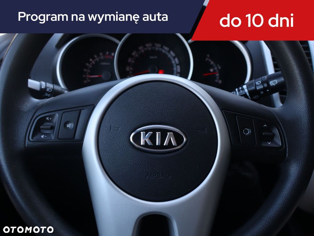 Kia Venga - 14