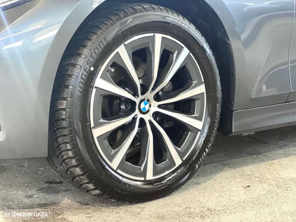 BMW 318 d Touring Aut. Advantage - 2