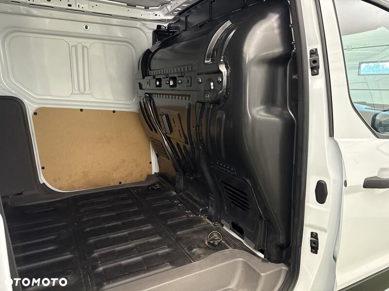 Ford Transit Connect - 19