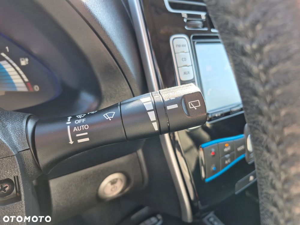 Nissan Leaf 24kWh Tekna - 12
