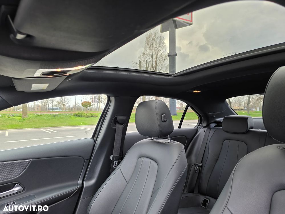 Mercedes-Benz A 180 Sedan 7G-DCT - 7