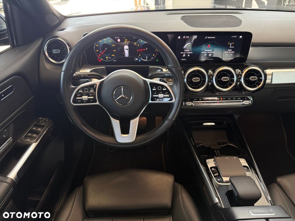 Mercedes-Benz GLB - 21