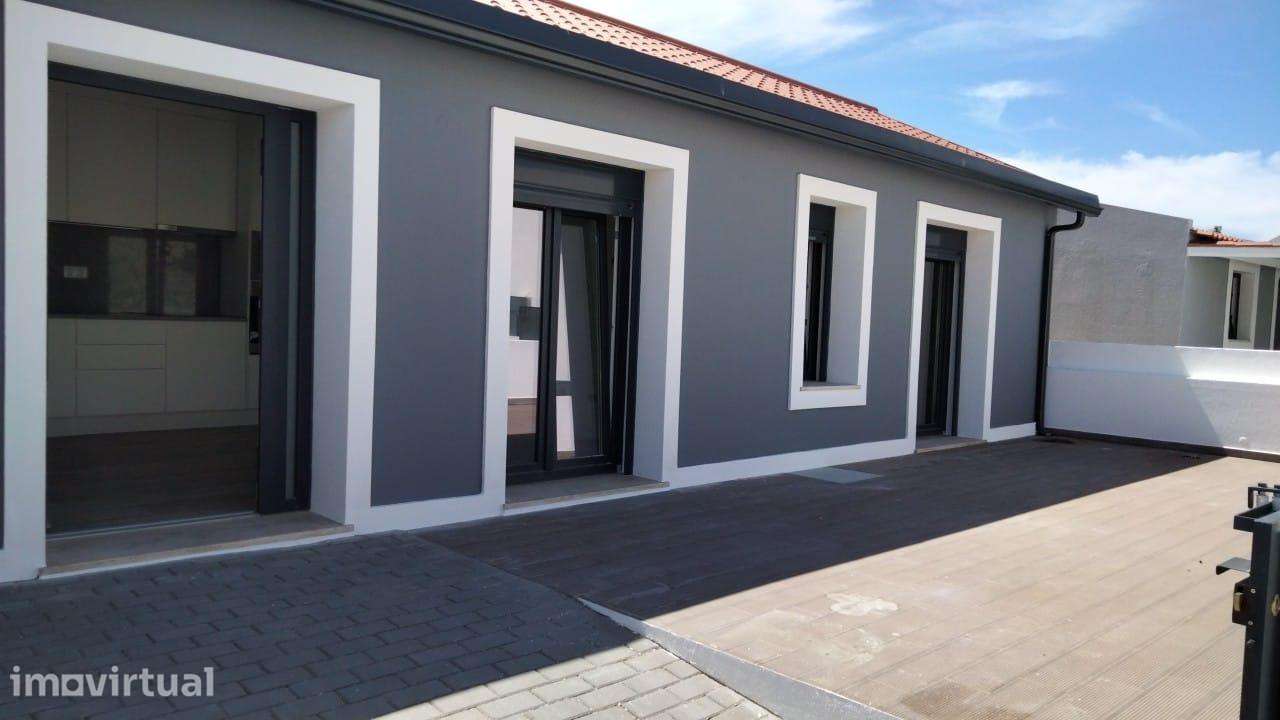 Moradia T1 terrea totalmente renovada - Grande imagem: 2/20