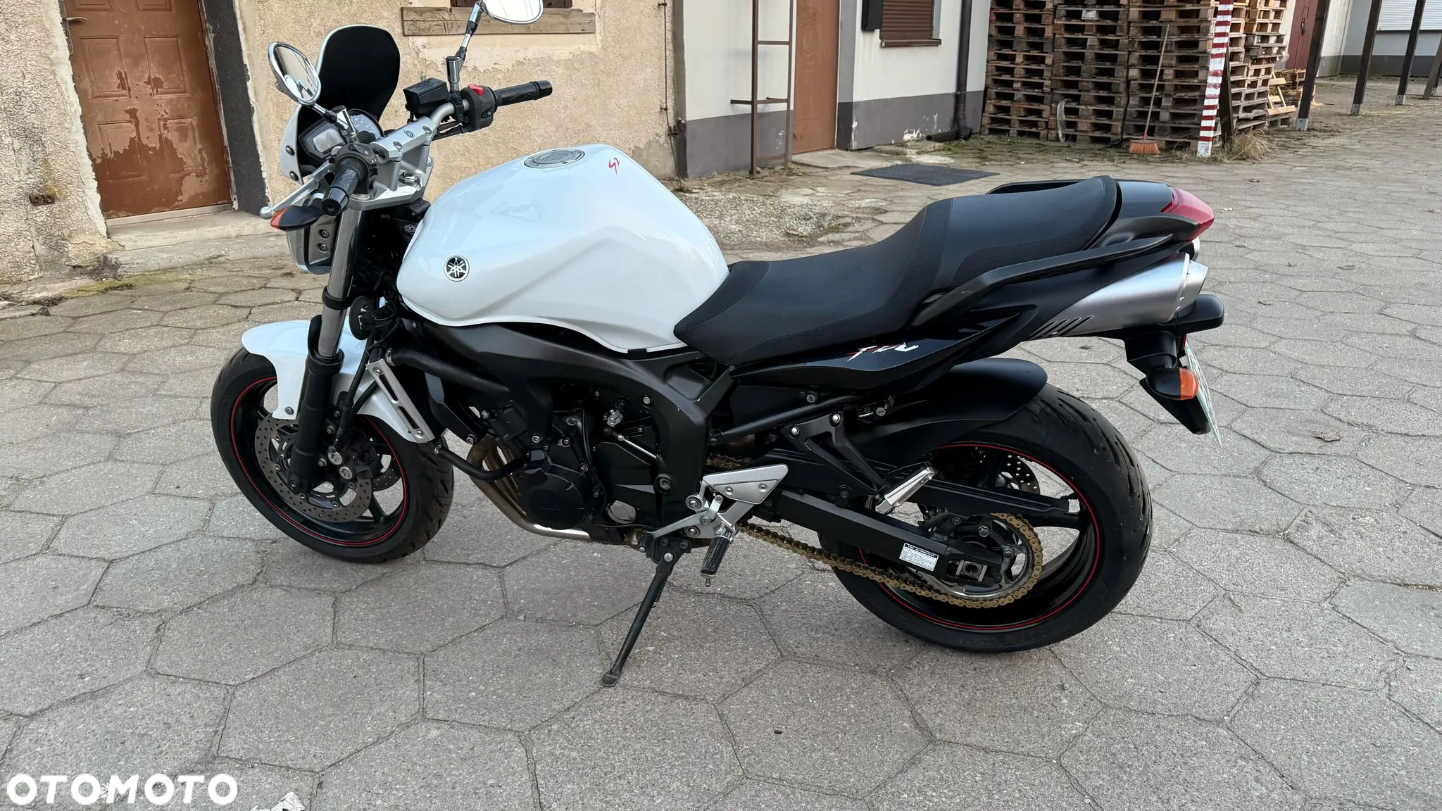 Yamaha FZ6 - 9