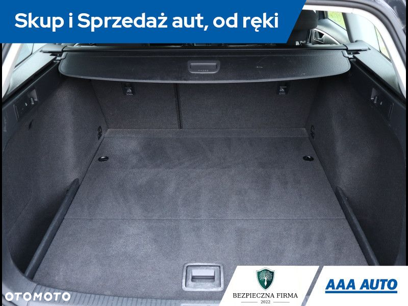 Volkswagen Golf - 14