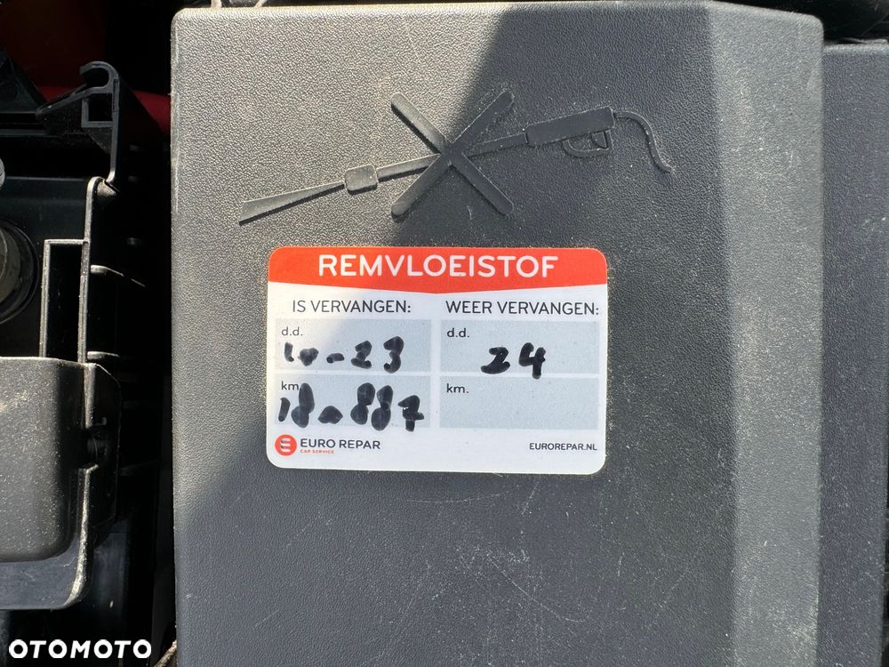 Opel Astra 1.4 Turbo Design Edition - 29