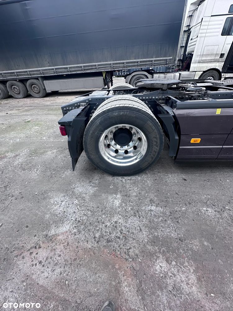 Volvo FH - 25