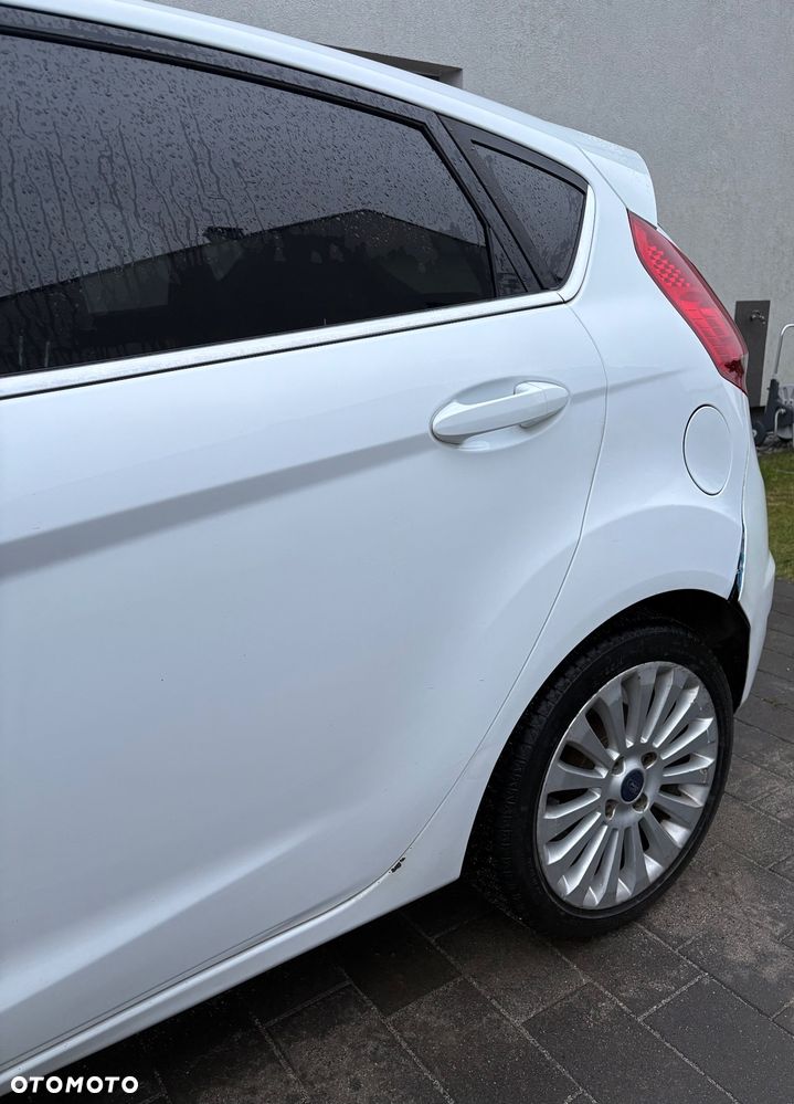 Ford Fiesta 1.6 TDCi Titanium - 6