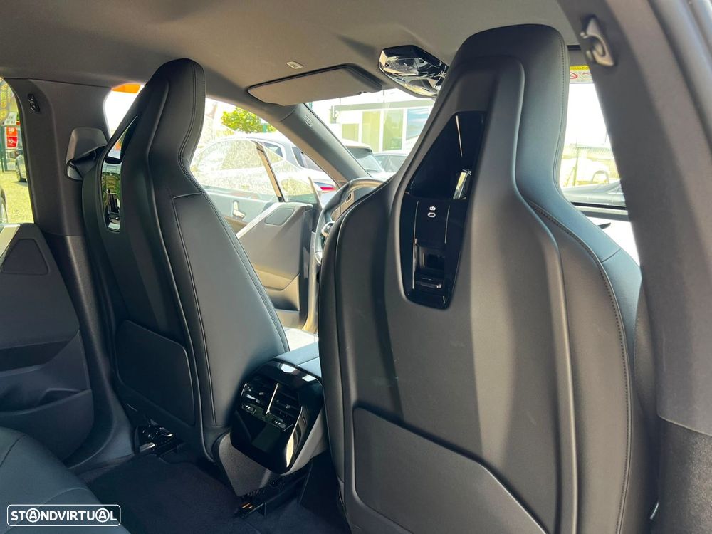 BMW iX xDrive 40 Pack Desportivo - 20