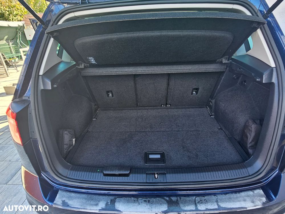 Volkswagen Golf Sportsvan - 15
