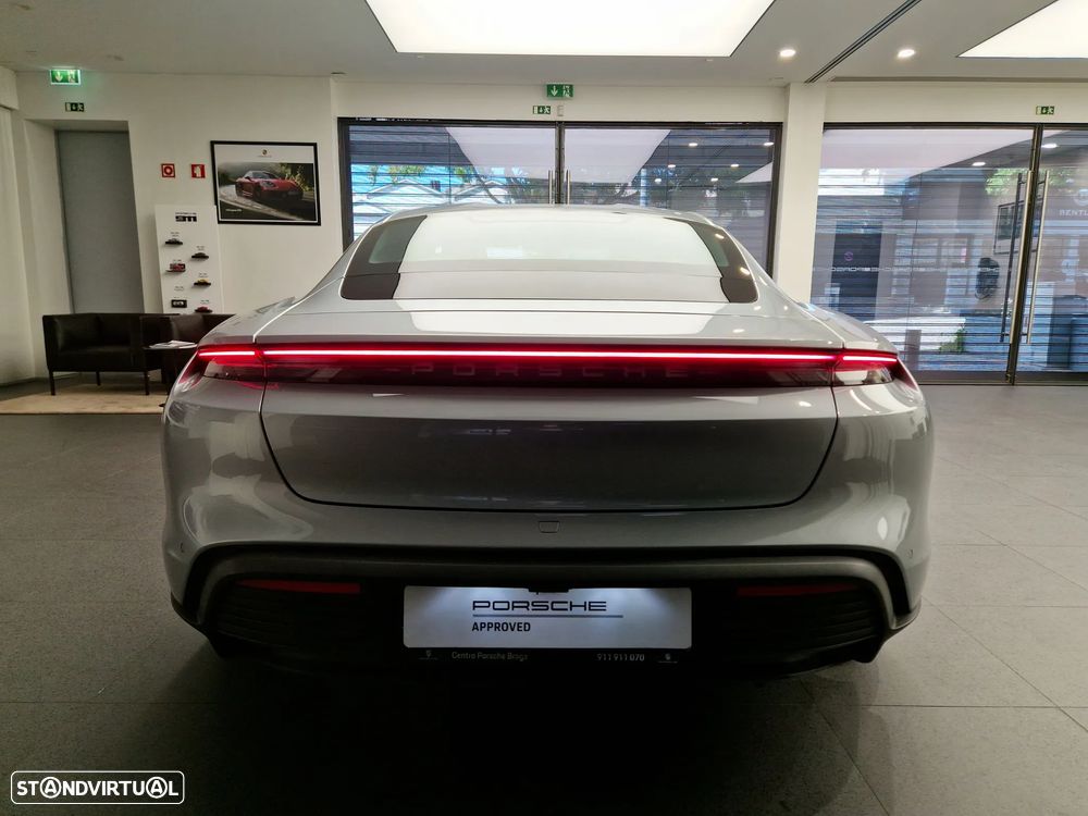 Porsche Taycan Standard - 6