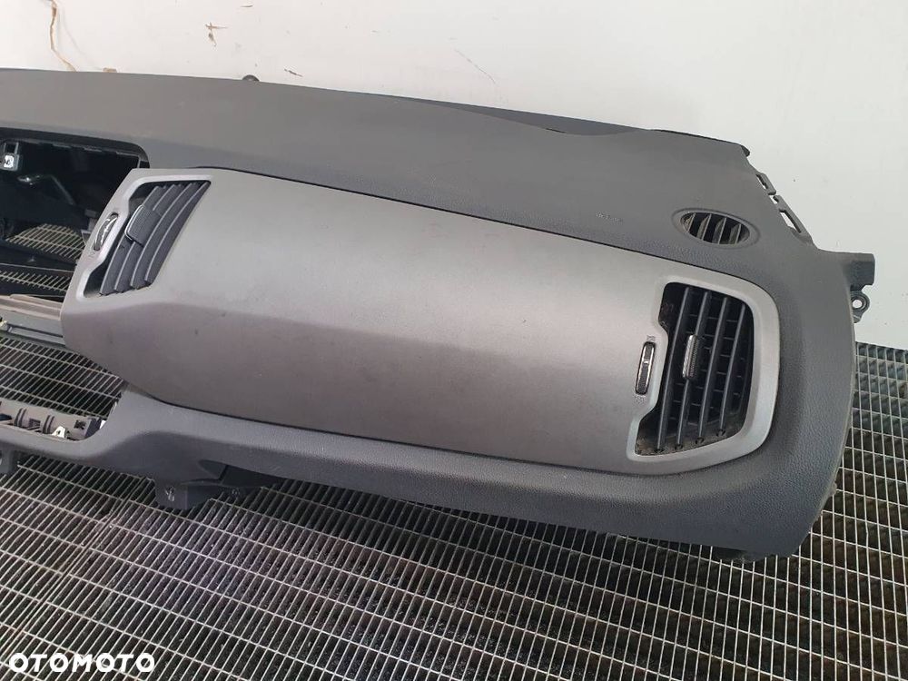 KOKPIT DESKA KONSOLA KIA SPORTAGE III SL EUROPA - 2