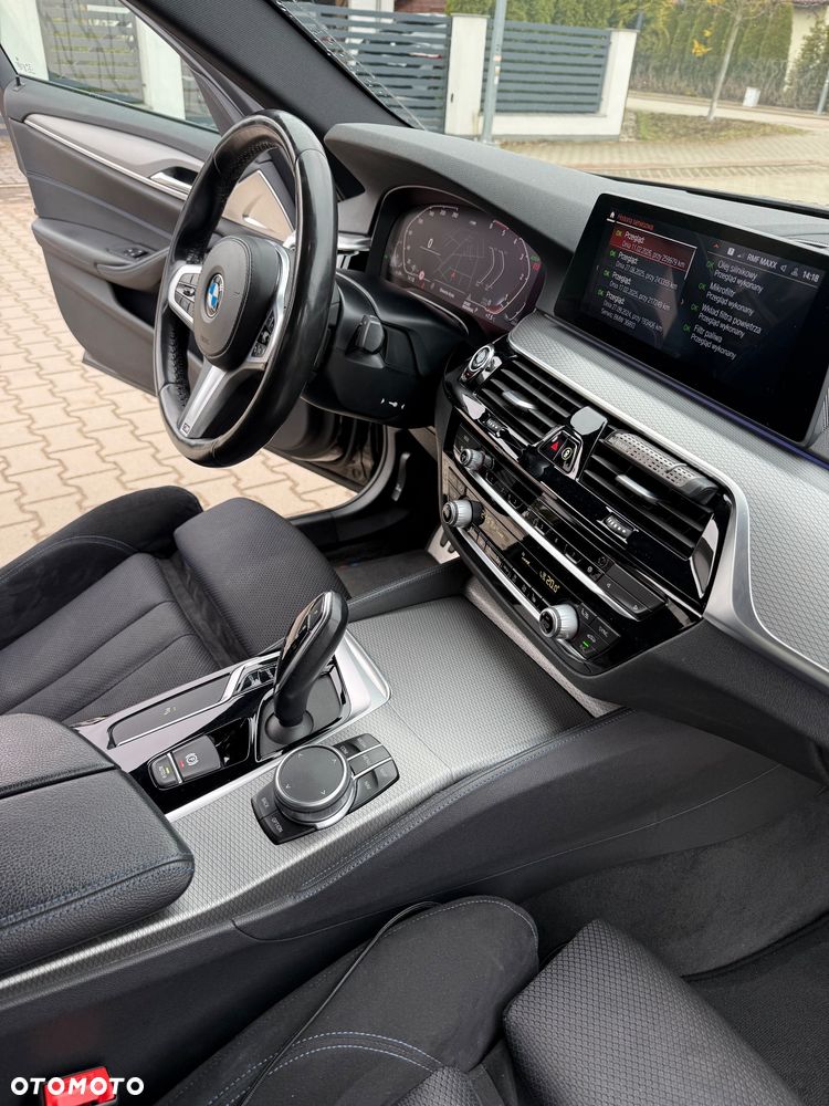 BMW Seria 5 520d M Sport sport - 6