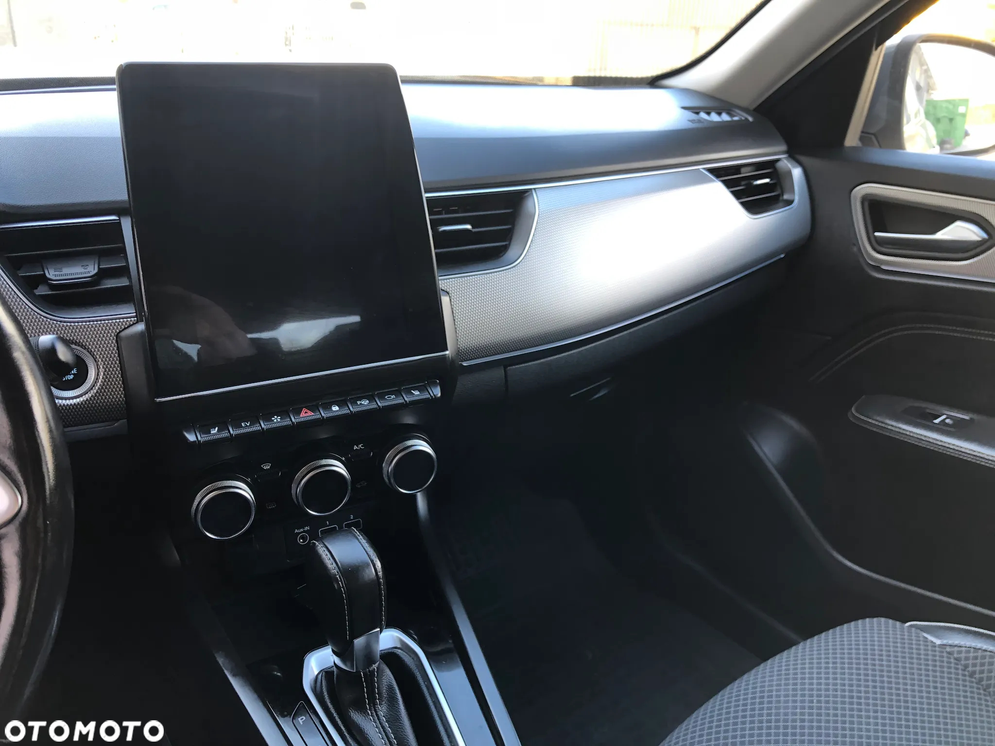 Renault Arkana 1.6 E-TECH Intens MMT - 13