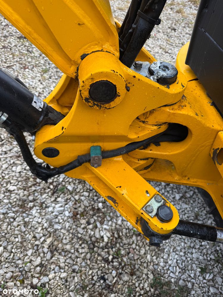 JCB - 13