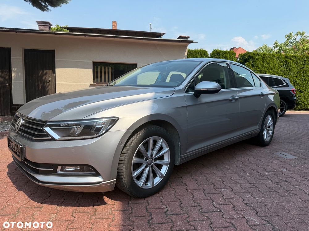 Volkswagen Passat 2.0 TDI (BlueMotion Technology) Highline - 1