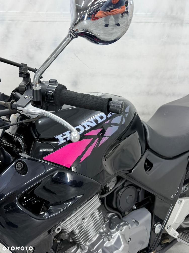 Honda CB - 12