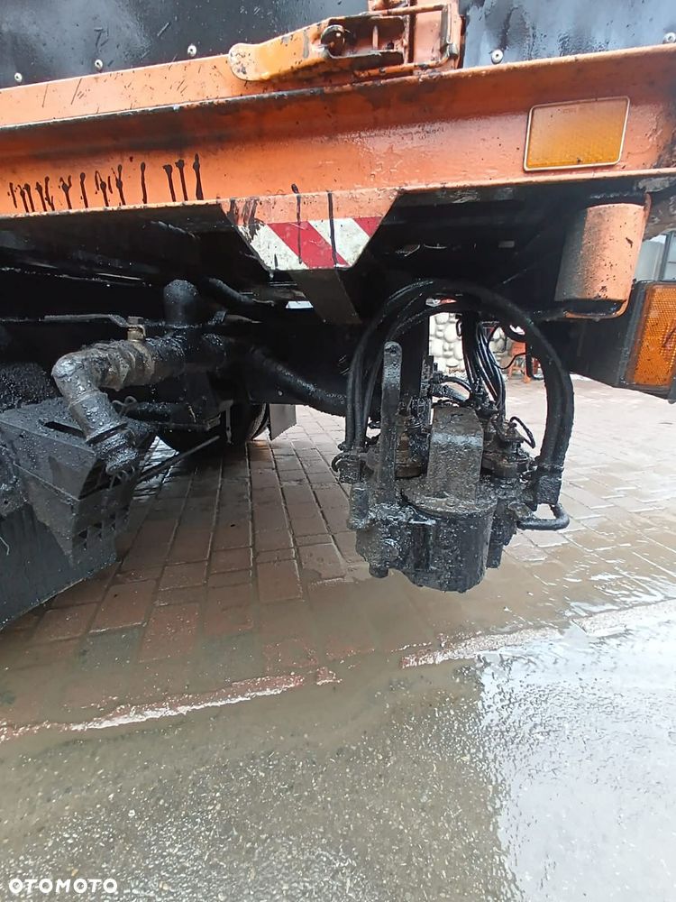 Mercedes-Benz 815 - 6