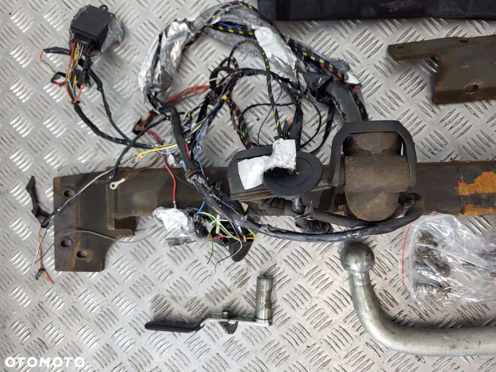 Kia Sportage II Hak Holowniczy Wiązka Kula GDW - 4