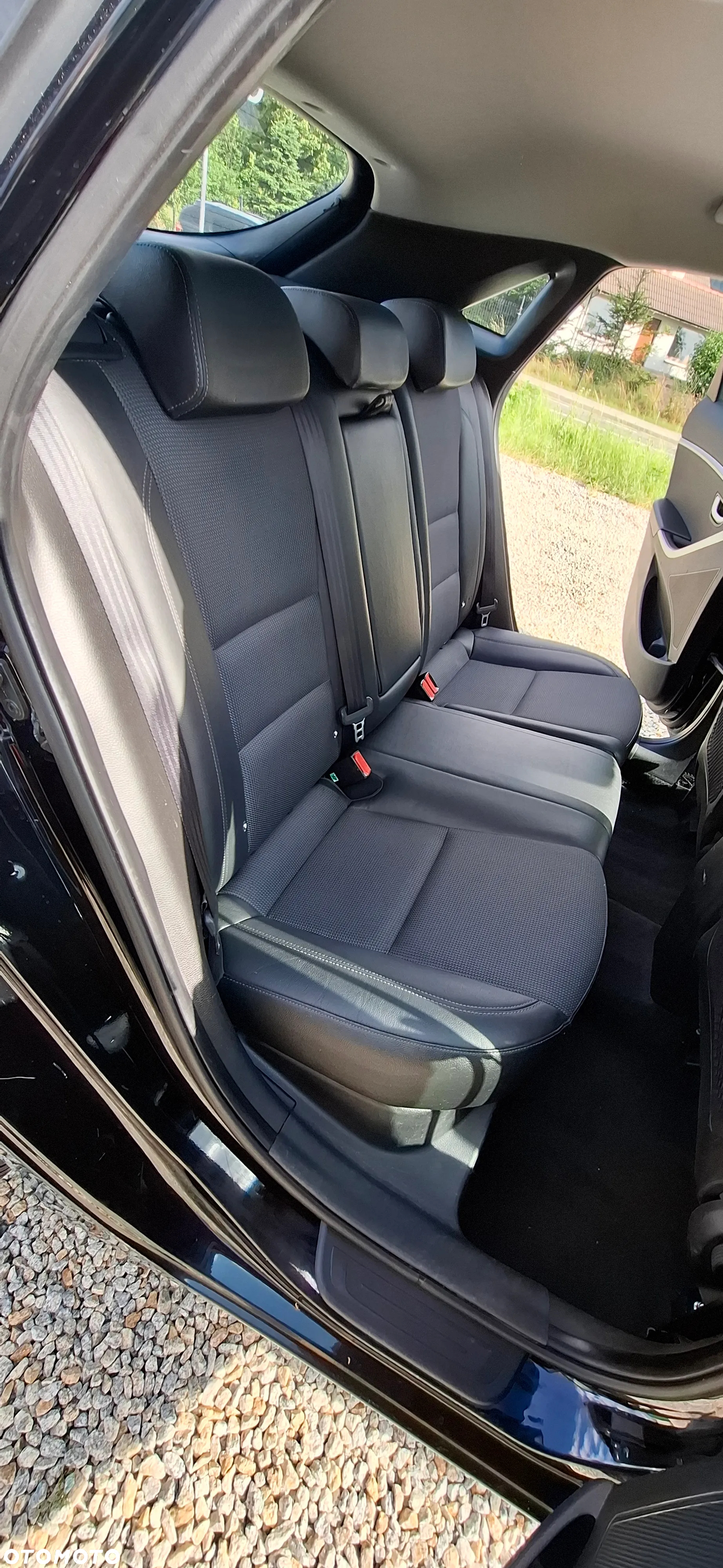 Hyundai i30 1.6 CRDi Premium - 17